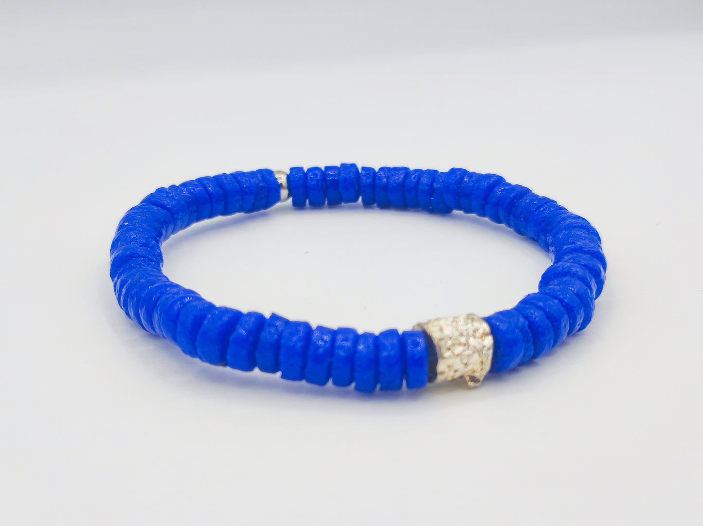 CAMÉLÉON ARGENT - Bracelet bleu- perles africaines krobo